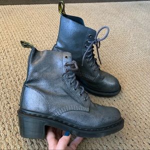 Dr Martens Clemency boots. Metallic silver Size US 7 Women’s